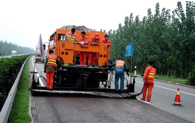 高速公路施工